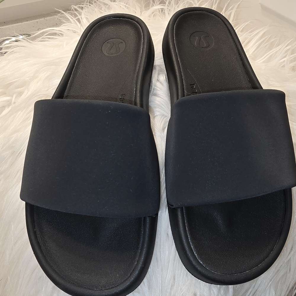 Lululemon Black Slide Sandals
